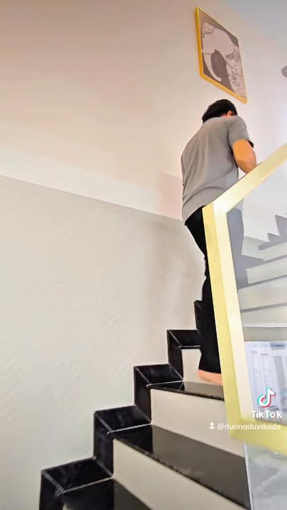 Nhà 2 tầng hẻm 11 Nguyễn Văn Linh, P. Tân An 40m² giá 2.67 tỷ - Nội thất đầy đủ!