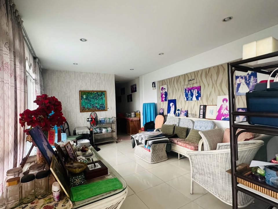 Nhà mặt tiền Quốc Lộ 1K, Dĩ An 416m² giá 9 tỷ - Sổ hồng chính chủ, vào ở ngay!