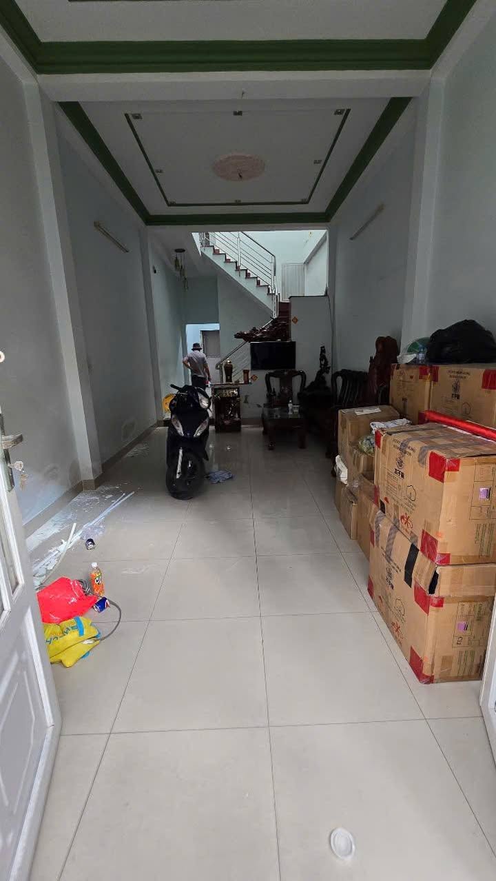 Nhà cho thuê gần công viên Gia Phú, quận Bình Tân - Giá 9 triệu, sẵn sàng vào ở!