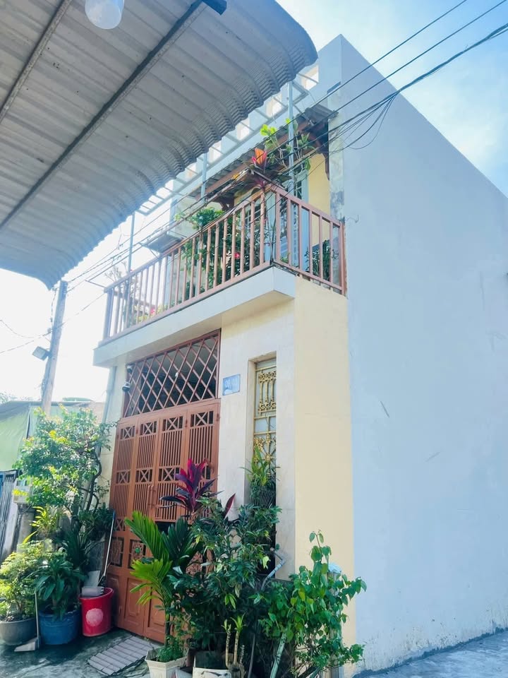 Nhà sổ chung đường DX 07, phường Tân Vĩnh Hiệp, Tân Uyên 60m² - Giá chỉ 1 tỷ!