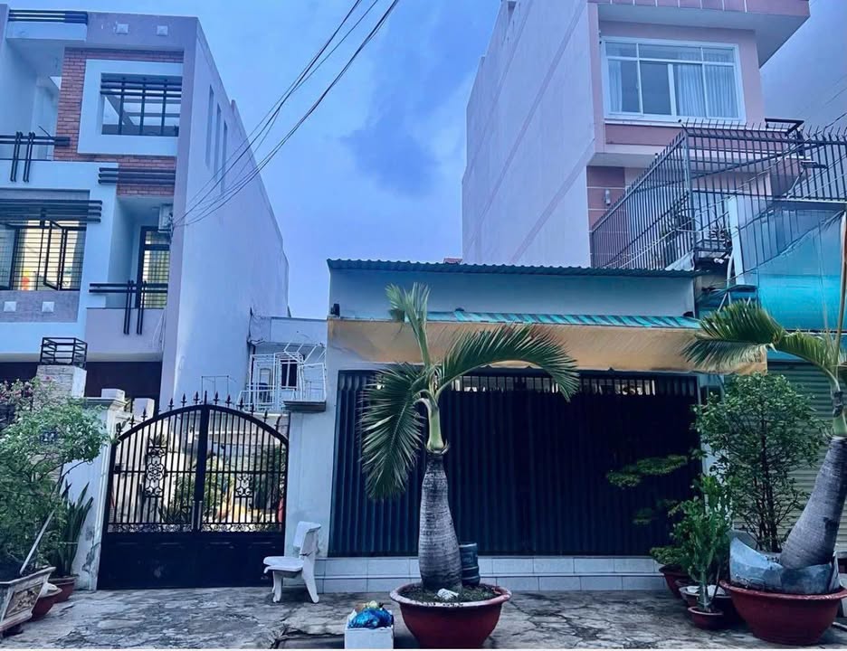 Bán nhà mặt tiền đẹp 83 đường số 43, Tân Quy, Quận 7 - Vị trí kinh doanh sầm uất!