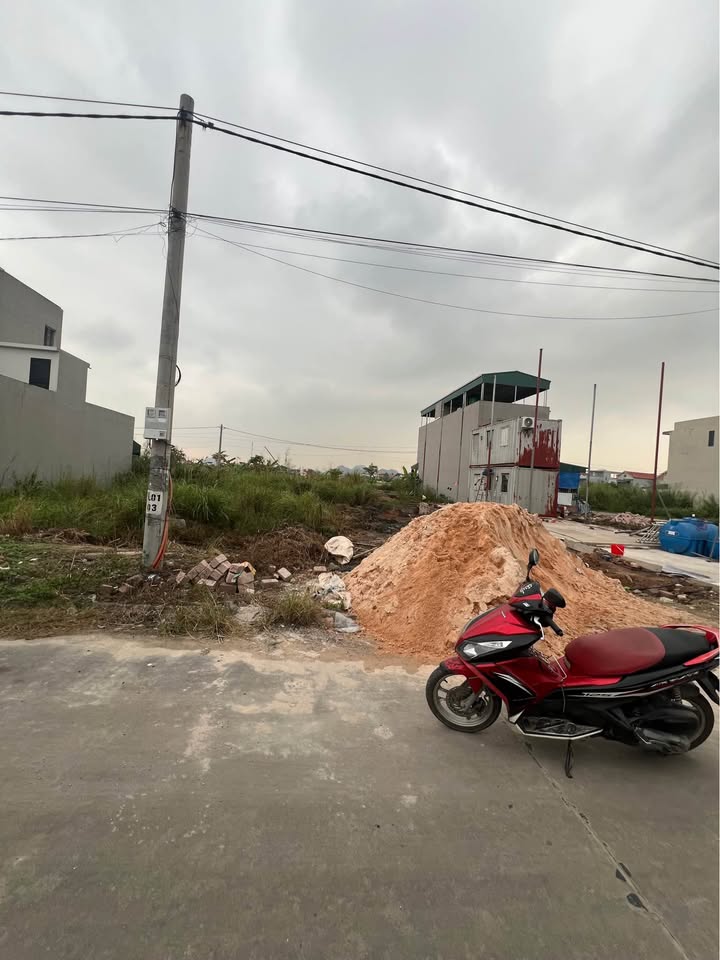 Đất nền Hoàng Quế Đông Triều 100m² - Chính chủ bán gấp, giá cực tốt!