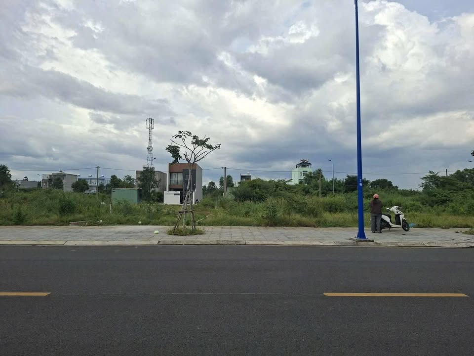 Đất mặt tiền đường Văn Tiến Dũng, Long Tâm, Bà Rịa - 87m² giá 3.18 tỷ - Kinh doanh thuận lợi!