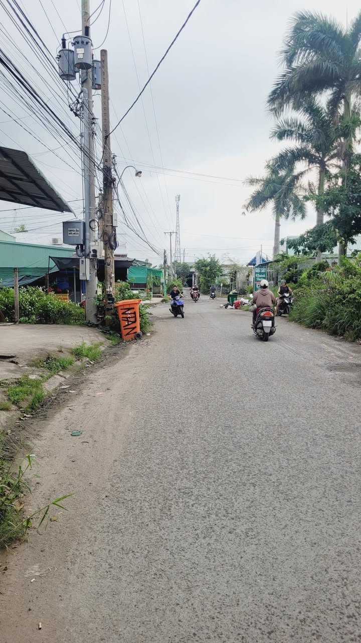 Nhà trọ mặt tiền nhựa Long Trạch, Cần Đước, 124m² giá 2.8 tỷ - Đầu tư sinh lời ngay!