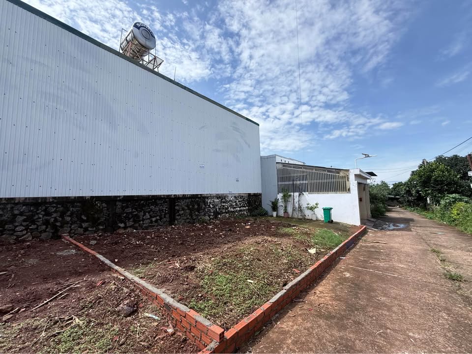 Đất thổ cư Hẻm 266 Y Moan, Buôn Ma Thuột 80.4m² giá 2.179 tỷ - Đường thông thoáng, tiện ích đầy đủ!