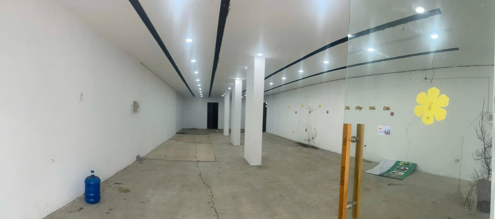 Nhà mặt tiền 3 tầng phường Võ Cường 600m² giá 30 triệu - Vị trí đắc địa cho kinh doanh!