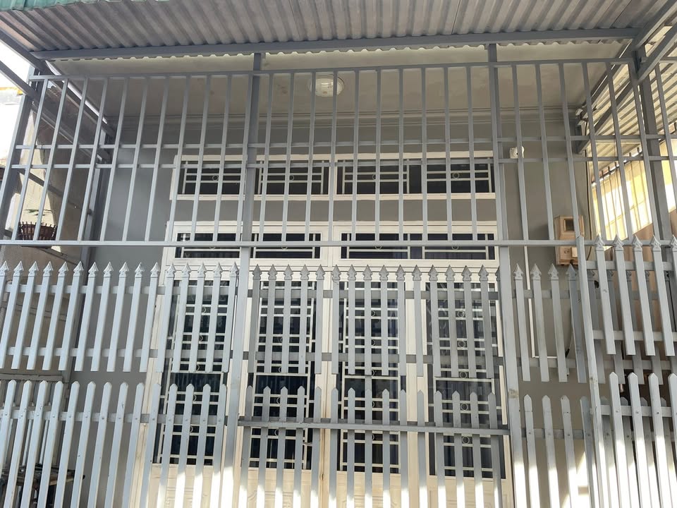 Nhà hẻm 116 Y Moan, Buôn Ma Thuột 71m² giá 2.35 tỷ - Nhà chính chủ, hẻm ô tô vào được!