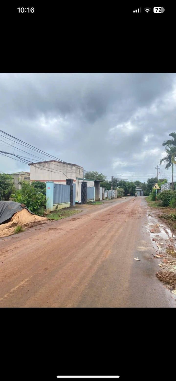 FrontHouse mặt tiền đường B, Cư ÊBur, BMT 155m² giá 1.95 tỷ - Bán gấp, thương lượng ngay!