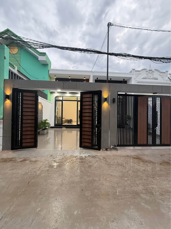 Nhà cấp 4 tại P.9 - TP. Mỹ Tho 98m² giá 1.72 tỷ - Sân vườn thoáng mát!