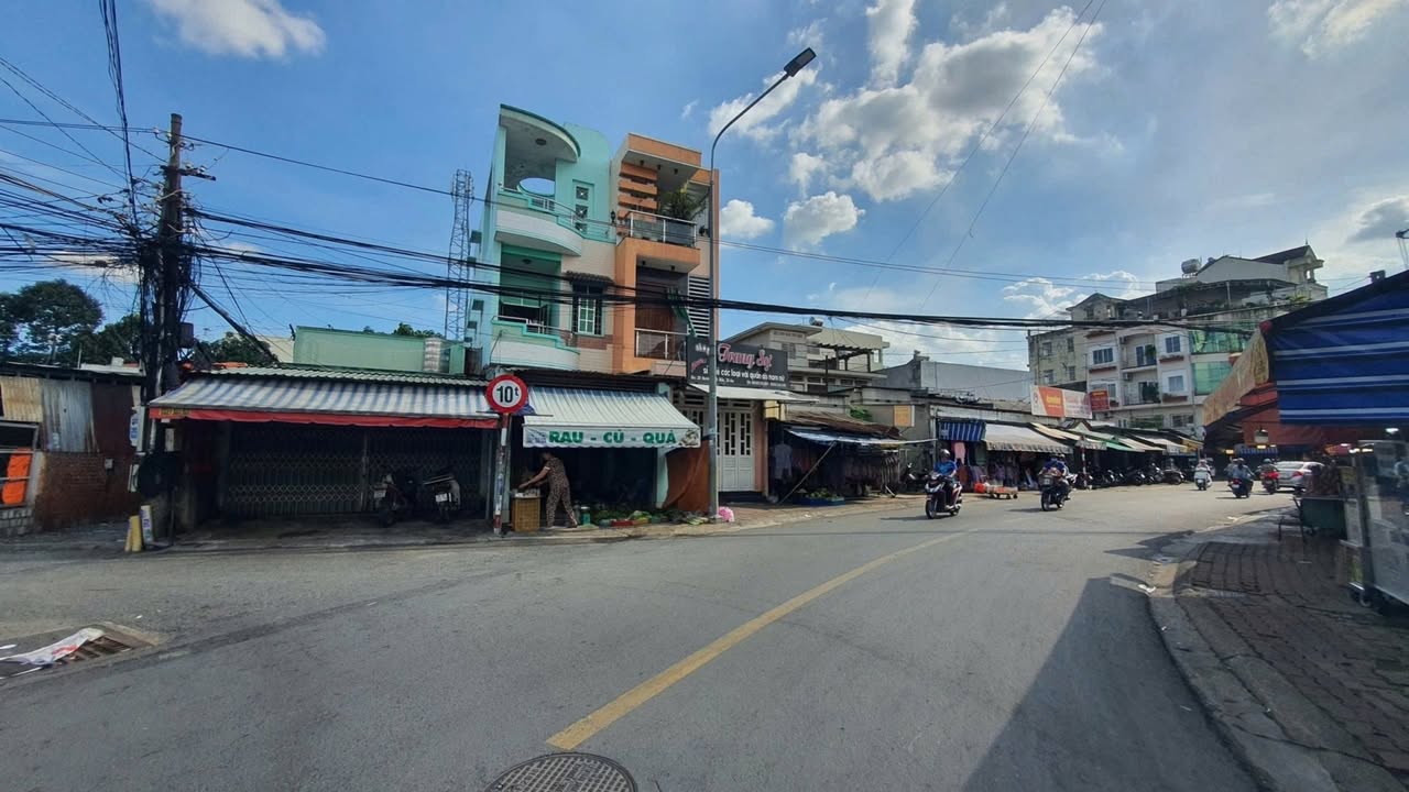 Nhà cấp 4 mặt tiền đường Cô Bắc, Dĩ An 116.8m² giá 11 tỷ - Kinh doanh sầm uất!