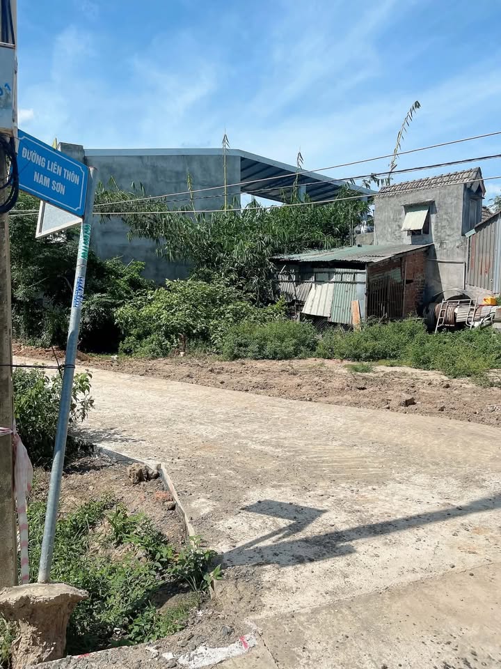 Đất nền Hòa Tiến Đà Nẵng 150m² giá 1.2 tỷ - Vị trí đắc địa gần đường nhựa!