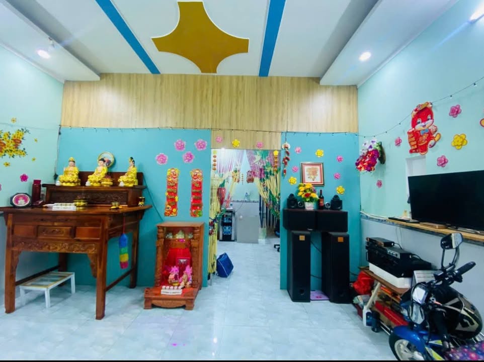 Nhà bán Hẻm Nguyễn Hữu Cảnh - Thuận An, Bình Dương 124m² giá 2,45 tỷ - Chính chủ, vị trí thuận lợi!