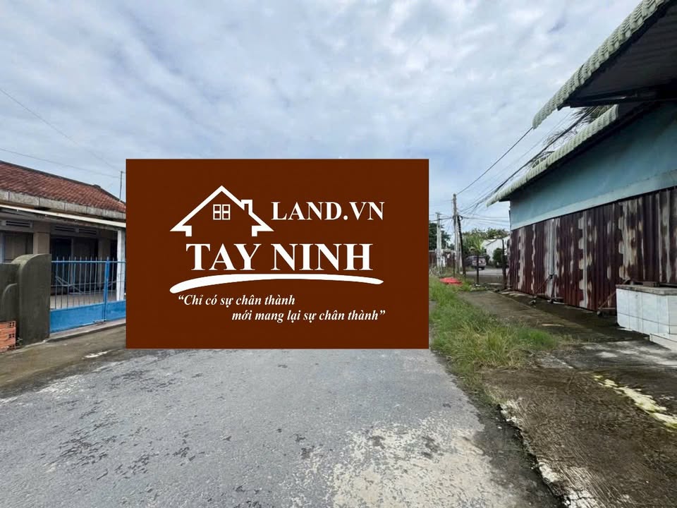 Đất Hàng Hiếm Hẻm 64 Phạm Hùng, Tây Ninh 140m² - Gần chợ Long Hoa, Giá chỉ từ 2xx triệu!