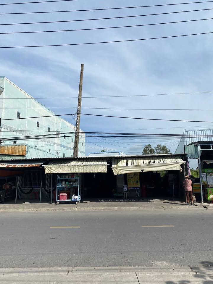 Đất nền Gò Công 2408m² giá 14.4 tỷ - Mặt tiền đường lớn, vị trí đắc địa!