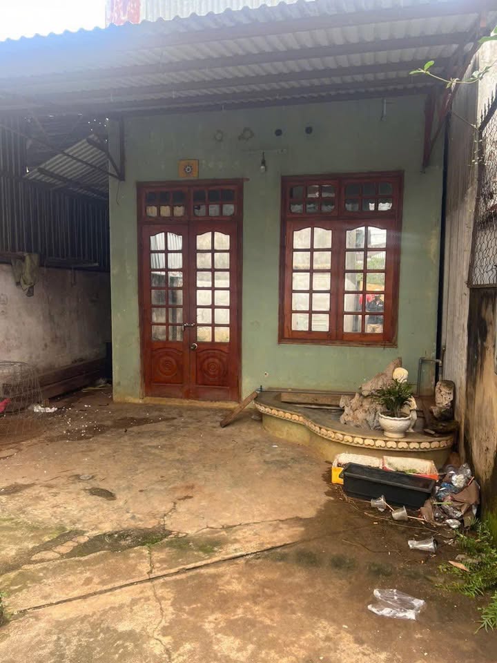 Nhà mặt tiền đường Hùng Vương, phường Tân Lập, 225m² giá 5.8 tỷ - Vị trí đẹp, tiện ích đầy đủ!