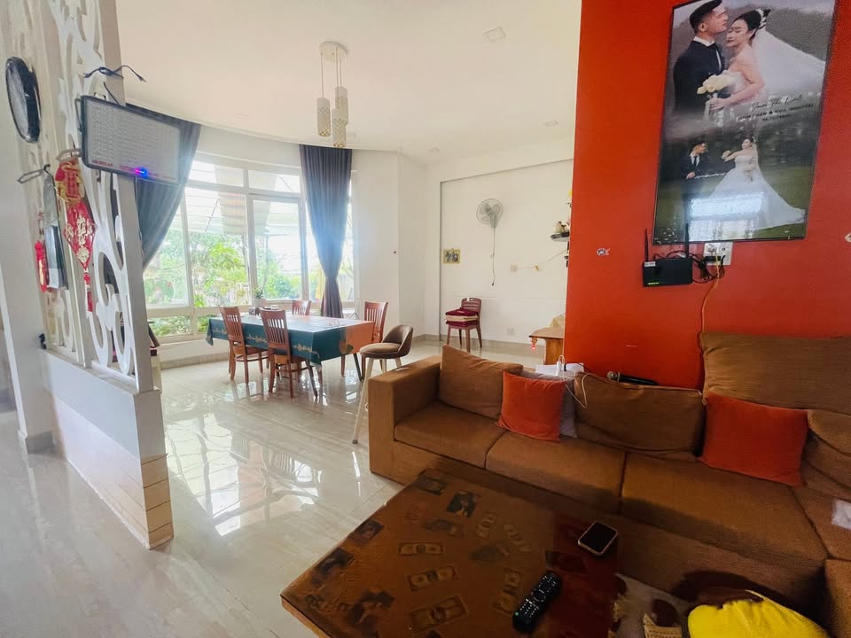 Bán biệt thự mặt tiền hẻm 232 Bùi Thị Xuân, Bảo Lộc - 681m² giá 6.8 tỷ - Đầu tư sinh lời!