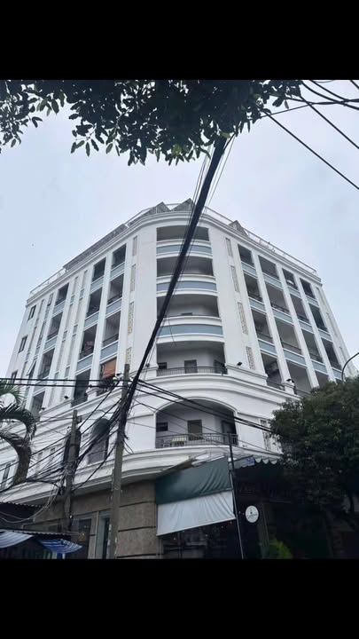 Bán gấp FrontHouse 183m² 2 mặt tiền Thành Thái, Q10 - Căn góc đẹp không lỗi phong thủy!