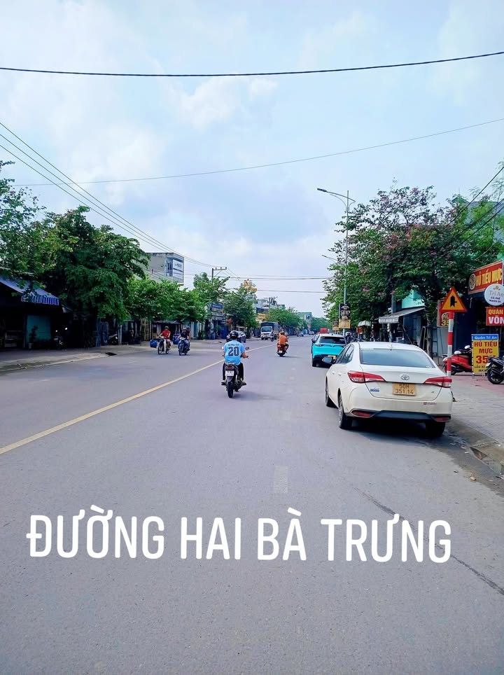 Nhà mặt tiền đường Hai Bà Trưng, Dĩ An 75m² giá 7.89 tỷ - Kinh doanh sầm uất!