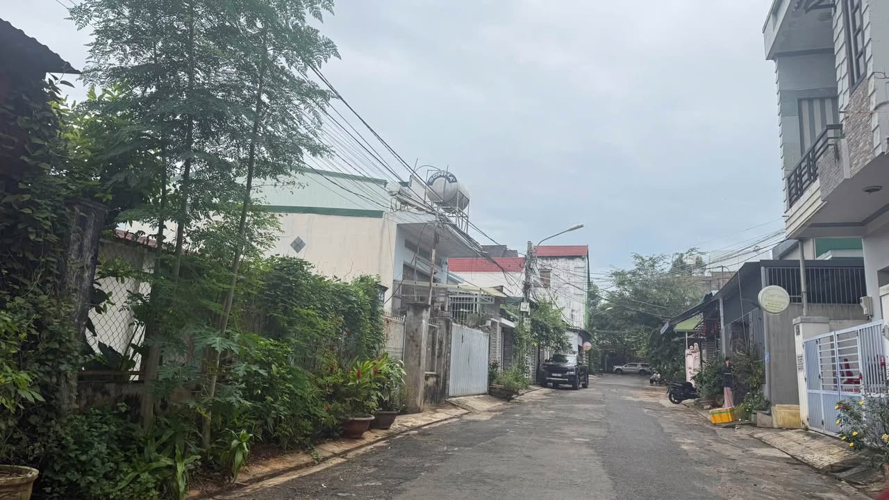 Đất nền mặt tiền đường nhựa 12m tại Thành Công, Buôn Ma Thuột 99m² giá 3.99 tỷ - Đầu tư sinh lời ngay!