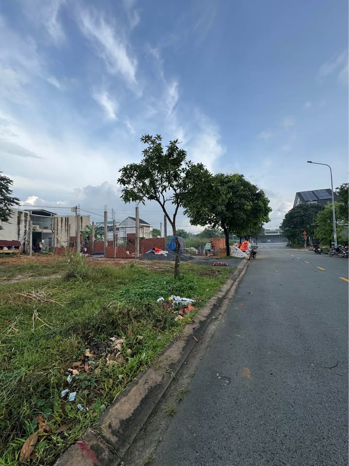 Đất nền đường Số 4 KDC Giminex Uyên Hưng 100m² giá 2.3 tỷ - Bớt lộc cho khách thiện chí!