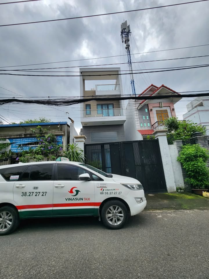 Cho thuê mặt tiền FrontHouse 107m² đường Tam Hà - Giá chỉ 10 triệu/tháng!