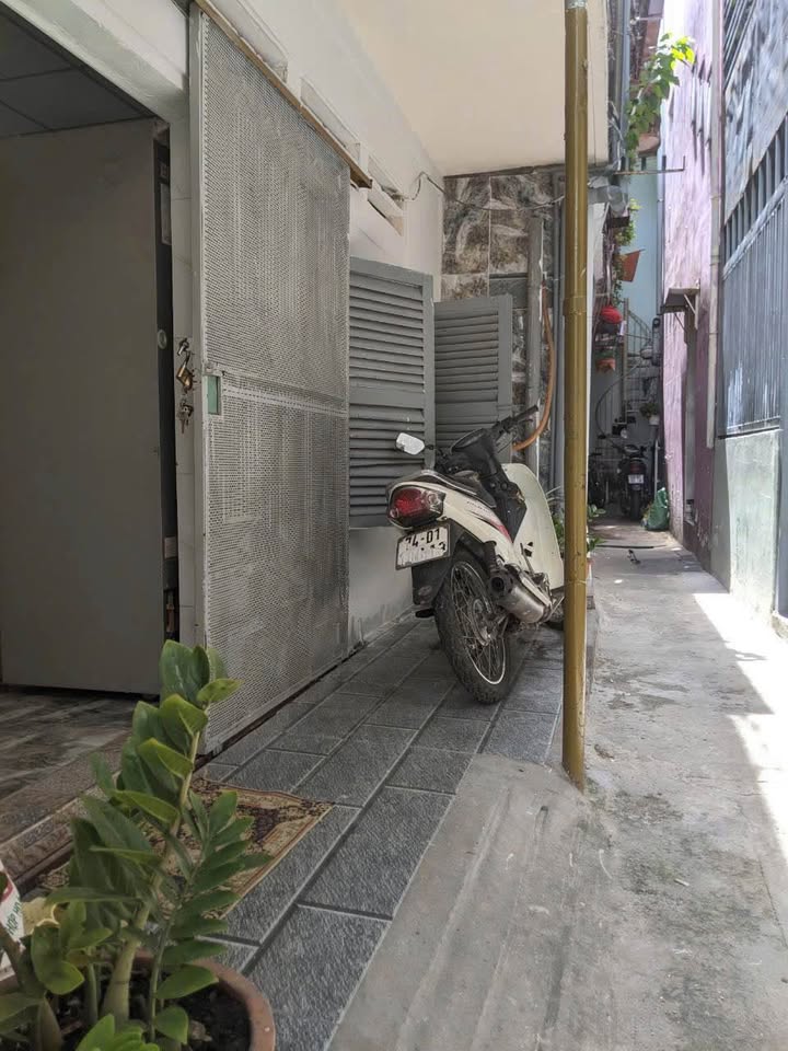 Nhà cho thuê hẻm xe máy Nguyên Văn Đậu, Bình Thạnh 36m² giá 9 triệu - Không thể bỏ lỡ!