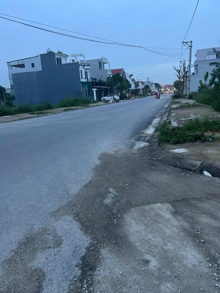 Đất nền Tân Phong, Quảng Xương 200m² giá 1.6 tỷ - Sổ đỏ chính chủ!