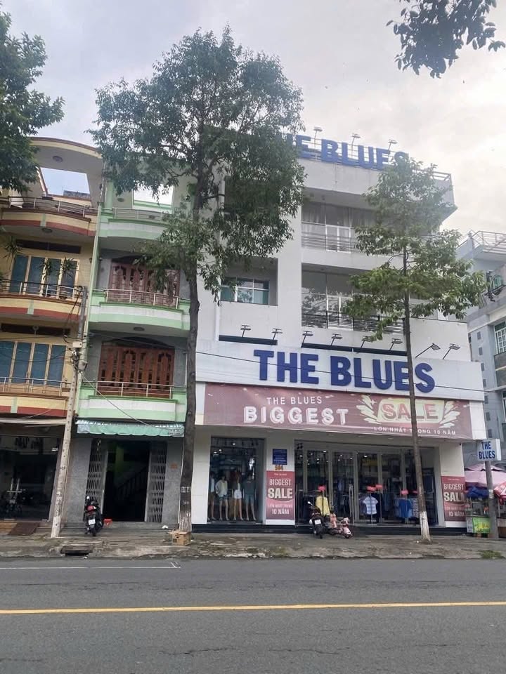 Nhà mặt tiền Hùng Vương, Phường 3, Tân An, 3 tầng - Thích hợp kinh doanh buôn bán!