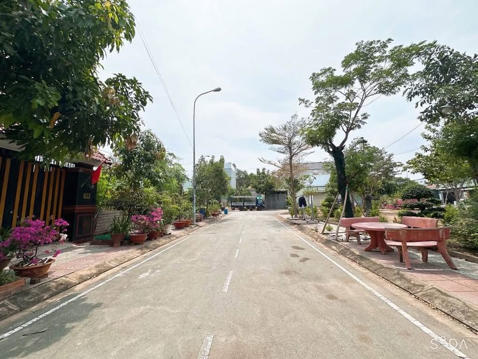 Đất nền 113m² tại Tân Phú, Quận 9 - Giá 7 tỷ, Sổ đỏ chính chủ!