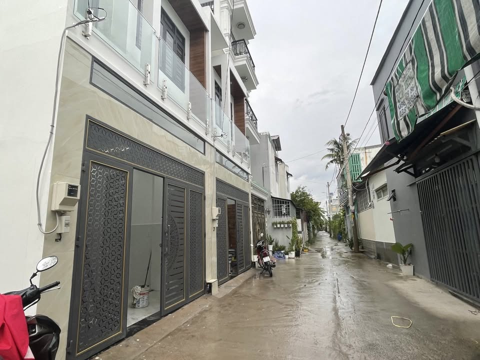 Nhà riêng Hiệp Bình Chánh, Thủ Đức 51m² giá 6.8 tỷ - Thiết kế hiện đại, sẵn sàng vào ở!