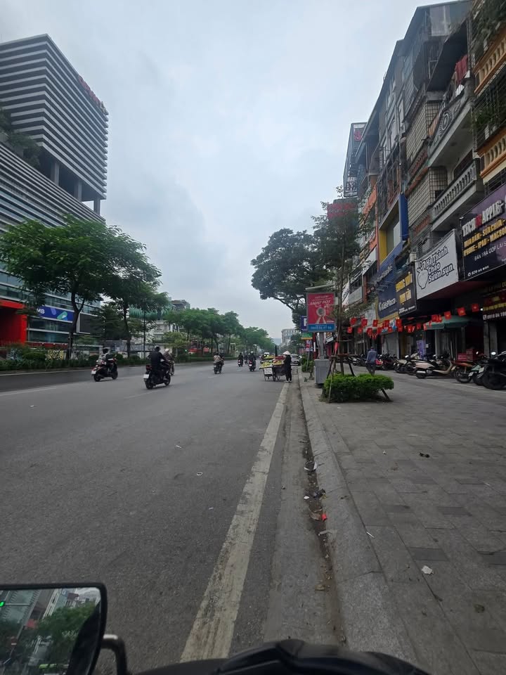 Nhà phố Xã Đàn 94m² 6 tầng giá 140 tỷ - Kinh doanh cực tốt!