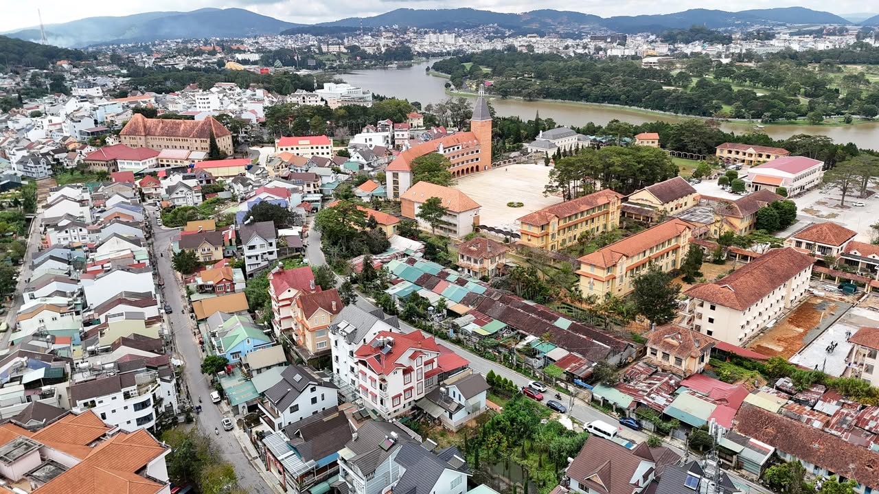 Đất KQH Yesin Đà Lạt 100m² giá 11 tỷ - Địa điểm đắc địa gần hồ Xuân Hương!