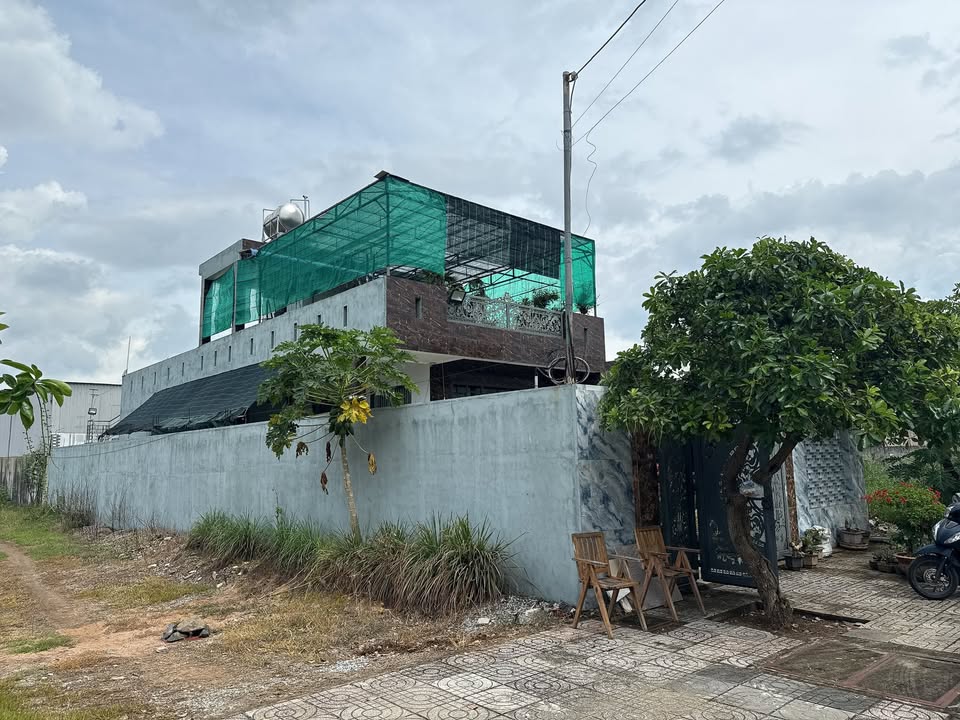 Nhà đẹp Bà Rịa 230m² giá 5.6 tỷ - Kiên cố, gần bệnh viện!