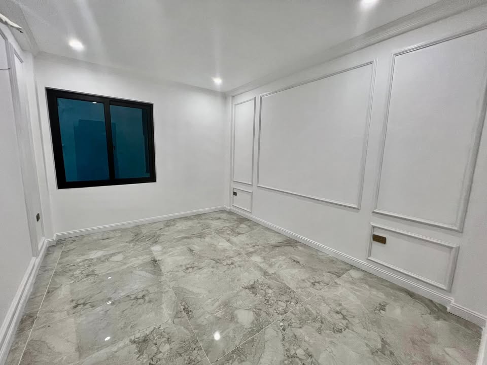 Nhà 4 Tầng Tứ Hiệp 46m² Giá 9 Tỷ - Ô Tô Kinh Doanh, Sẵn Sàng Sang Tên!