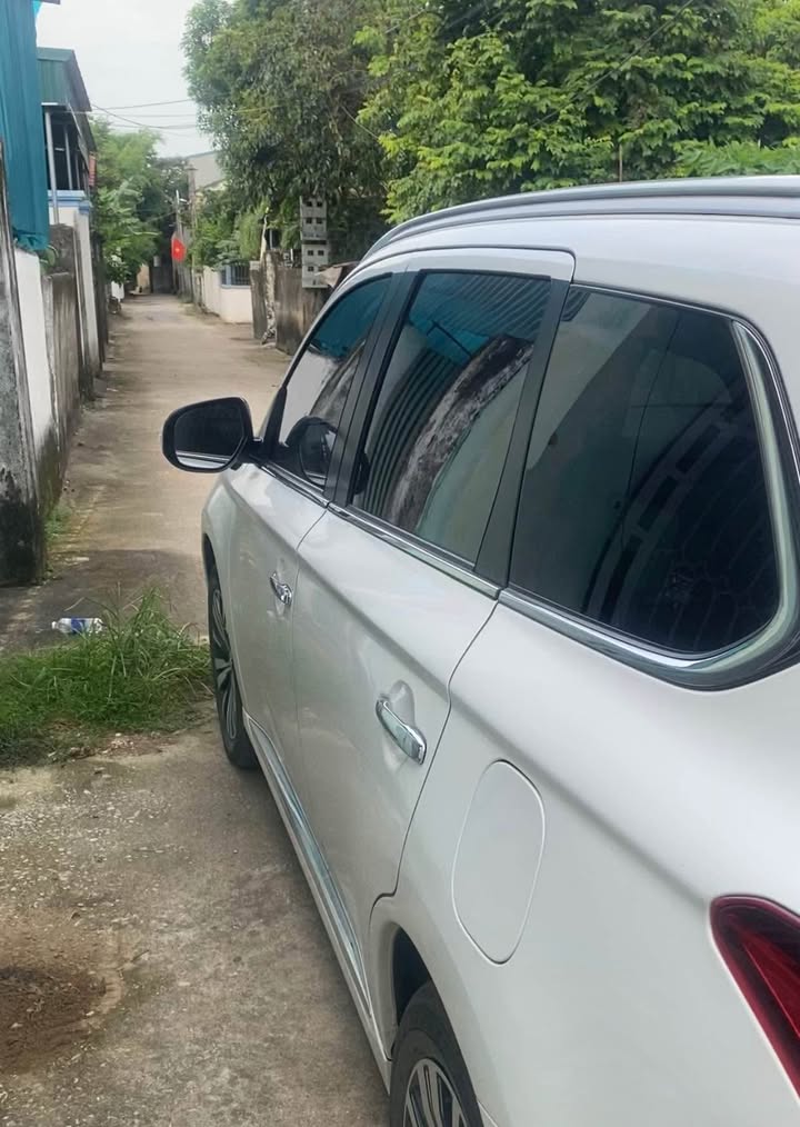 Nhà phố Sầm Sơn 210m² giá 1.8 tỷ - Mặt tiền rộng, vị trí đắc địa!