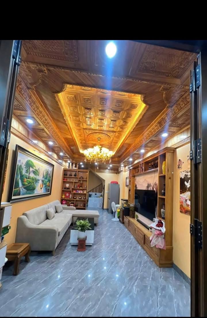 Nhà nguyên căn tại Phường Yên Nghĩa 5 tầng giá 8 triệu - Chính chủ cho thuê ngay!