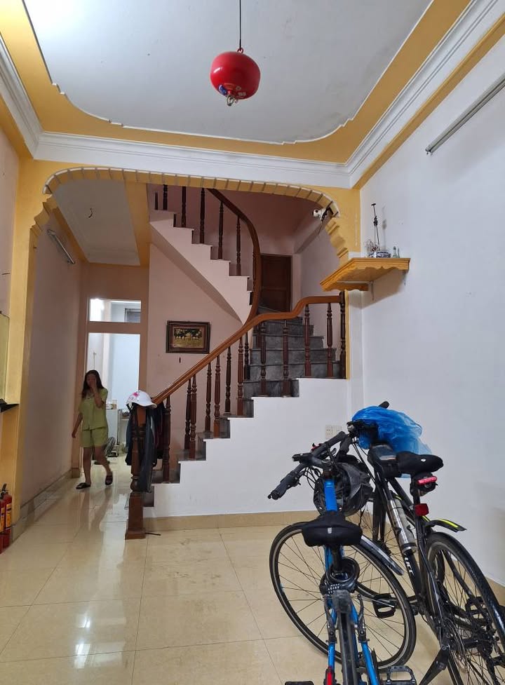 Nhà nguyên căn cho thuê tại Tam Trinh, 3 tầng, 10 triệu/tháng - Nội thất đầy đủ!