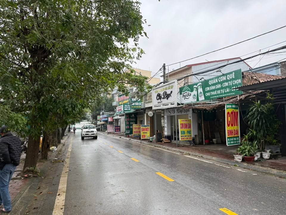 Đất kinh doanh mặt đường Hồ Tông Thốc, Vinh 120m² giá 7 tỷ - Cơ hội đầu tư hấp dẫn!