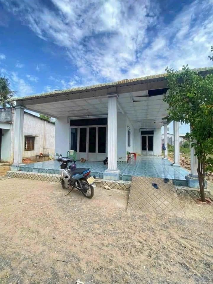 Nhà riêng Tân Định, Chơn Thành 256m² giá 1.3 tỷ - Sổ hồng chính chủ!