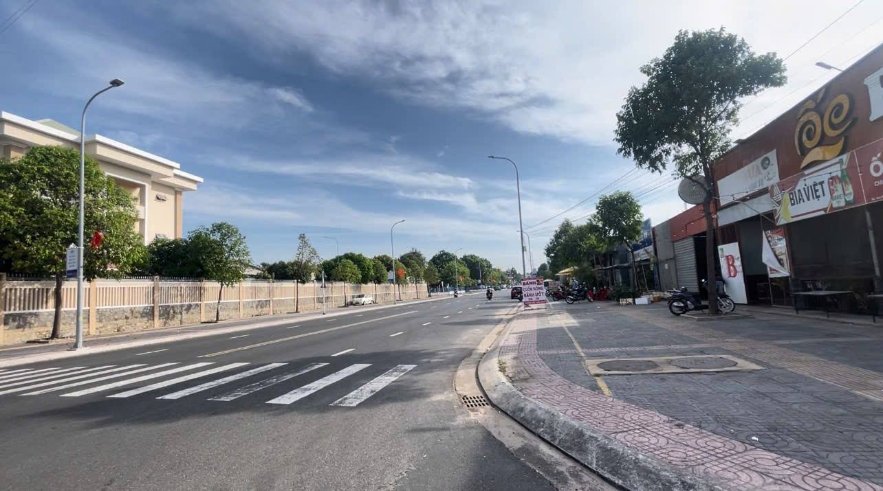 Mặt tiền đường Bạch Đằng, phường Long Toàn, Bà Rịa - Vũng Tàu 615m² giá 11 tỷ - Vị trí siêu đẹp đối diện trung tâm hành chính