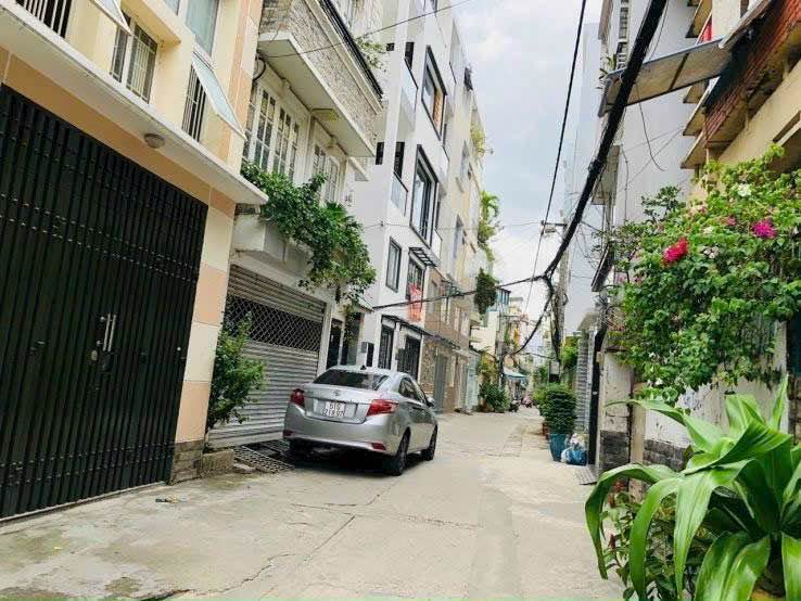 Nhà riêng 3 tầng Hồ Biểu Chánh 12m² giá 2.9 tỷ - Ô tô đậu sát nhà!