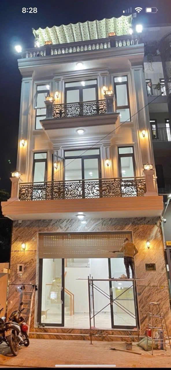 Cho thuê nguyên căn mặt tiền đường số Tân Quy, Quận 7 - 4 tầng, giá 40 triệu/tháng!