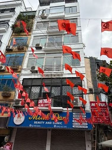 Cho thuê nhà nguyên căn đường Hồ Giám, quận Đống Đa - 5 tầng mặt tiền 7m siêu rộng thoáng, giá thỏa thuận!