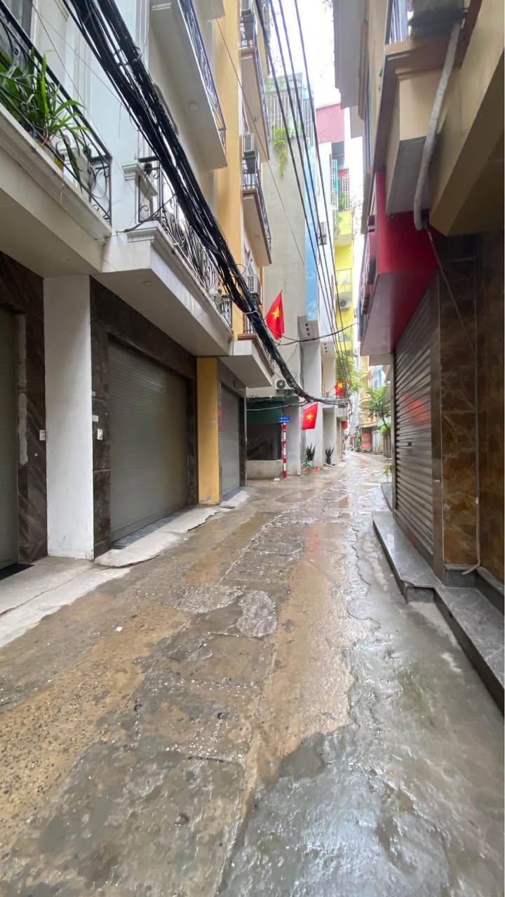 Nhà phố Xuân Đỉnh 33m² giá thỏa thuận - Thang máy tiện lợi, ô tô cách 30m!