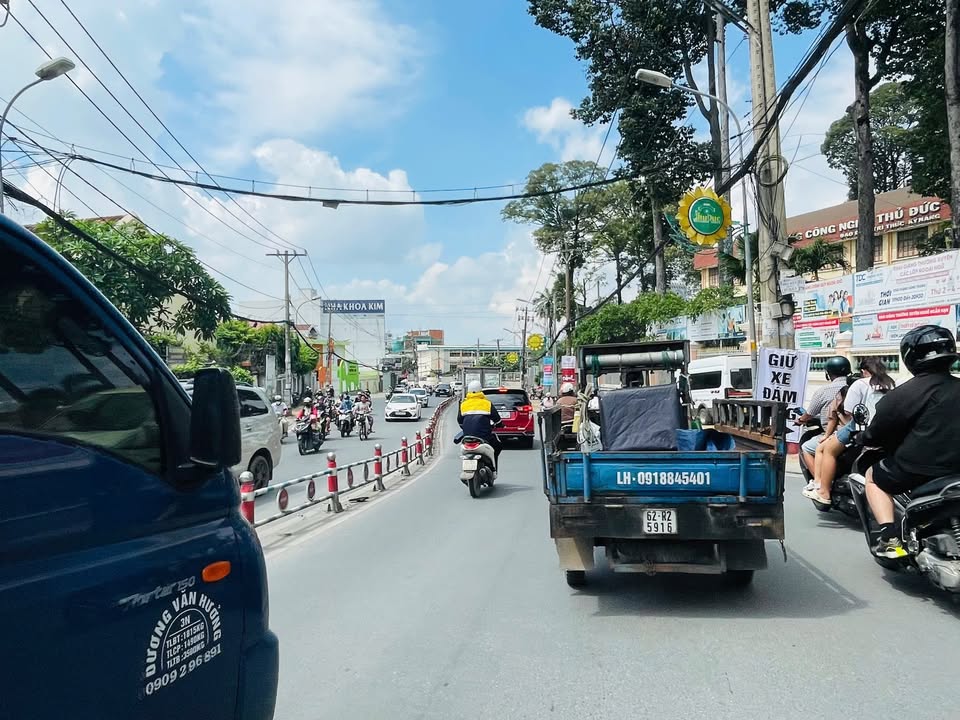 Nhà 3 tầng góc 2 mặt tiền đường 12, phường Linh Chiểu, 163m² - Vị trí đắc địa, kinh doanh thuận lợi!