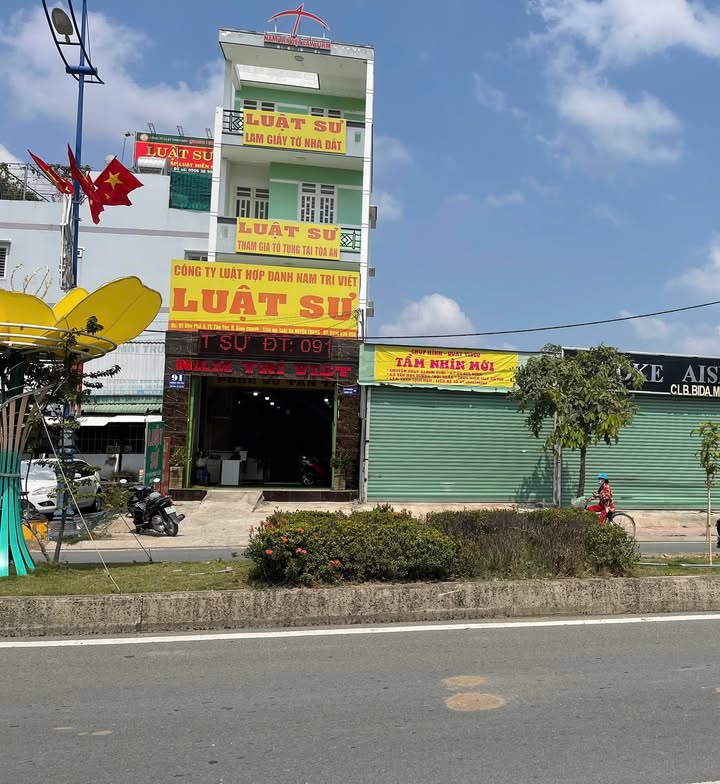 Nhà nguyên căn cho thuê đường Tân Túc, Bình Chánh 190m² - Tiện ích đa dạng, thích hợp kinh doanh!