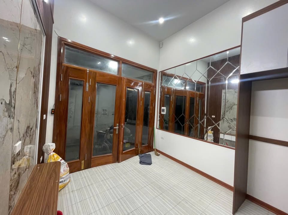 Nhà nguyên căn cho thuê tại Hai Bà Trưng 30m² - Phù hợp cho gia đình hoặc bán hàng online!