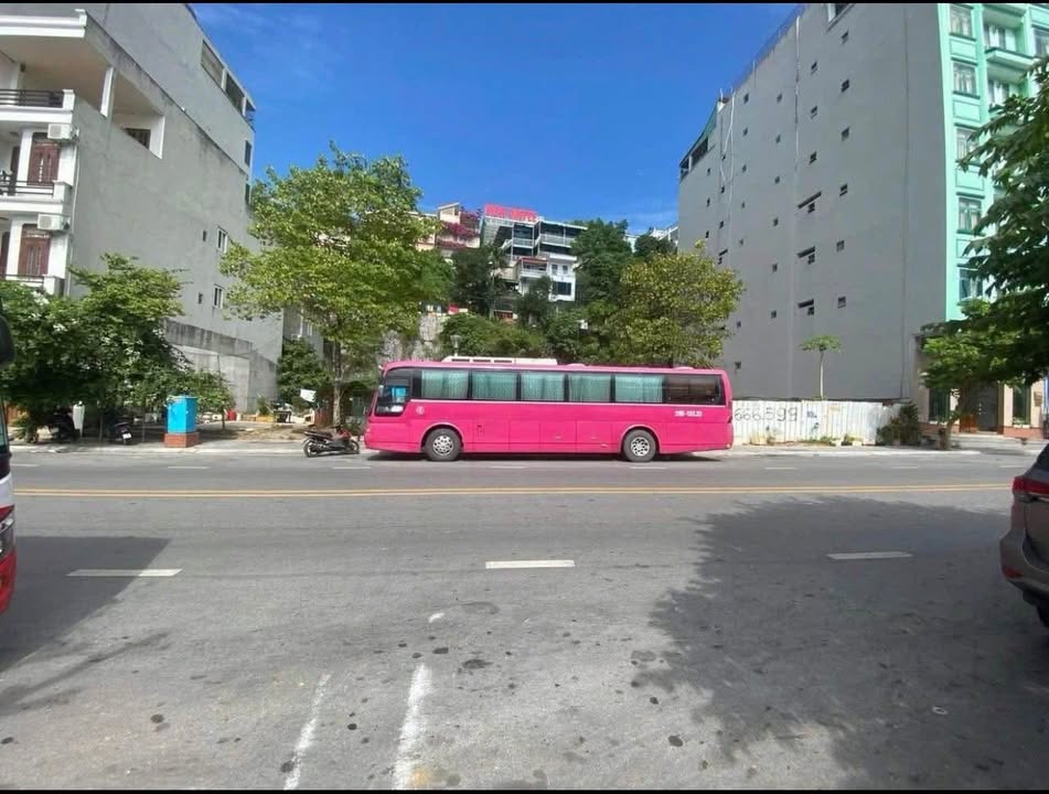 Đất Khách Sạn Mặt Đường Hậu Cần Bãi Cháy 928m² giá 60 tỷ - Địa thế kim cương tại Hạ Long!