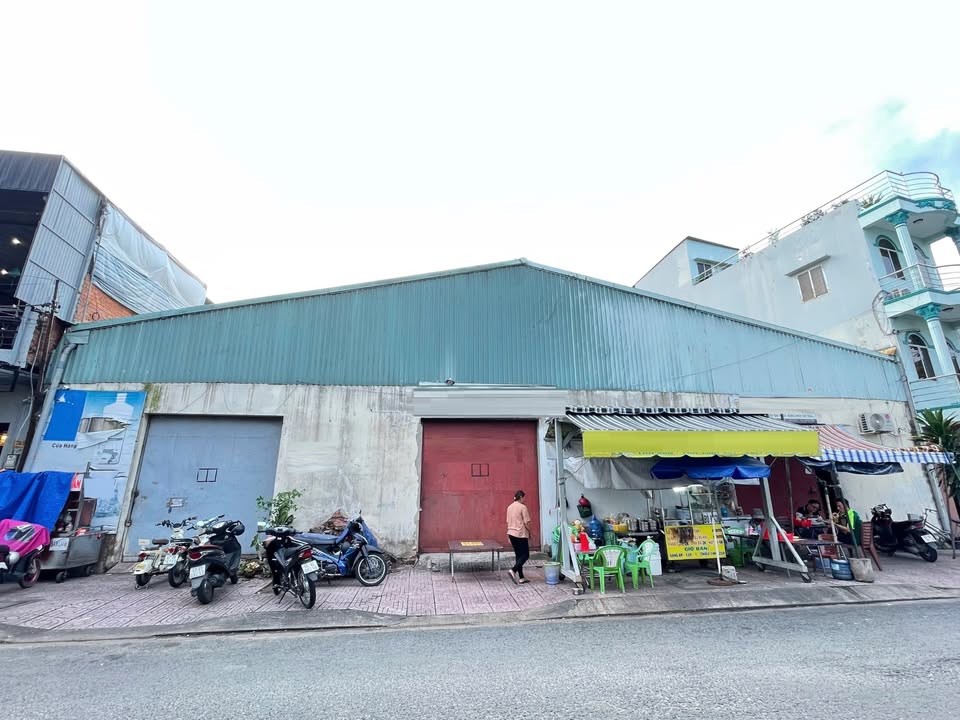 Cho thuê kho đường Âu Cơ 280m² giá 38 triệu - Phù hợp kinh doanh đa dạng!