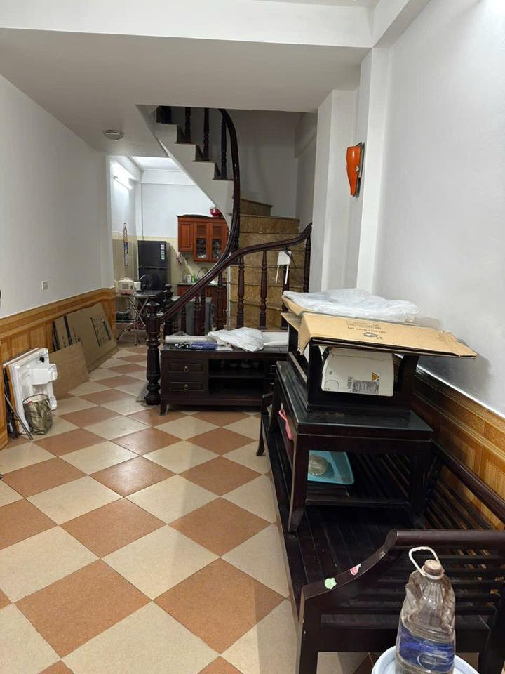 Nhà nguyên căn Gốc Đề, Hai Bà Trưng 35m² - Thích hợp cho gia đình hoặc nhóm làm việc